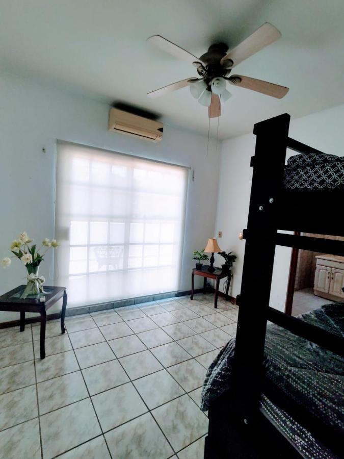 La Casa Rosa Monterrey Villa Dış mekan fotoğraf